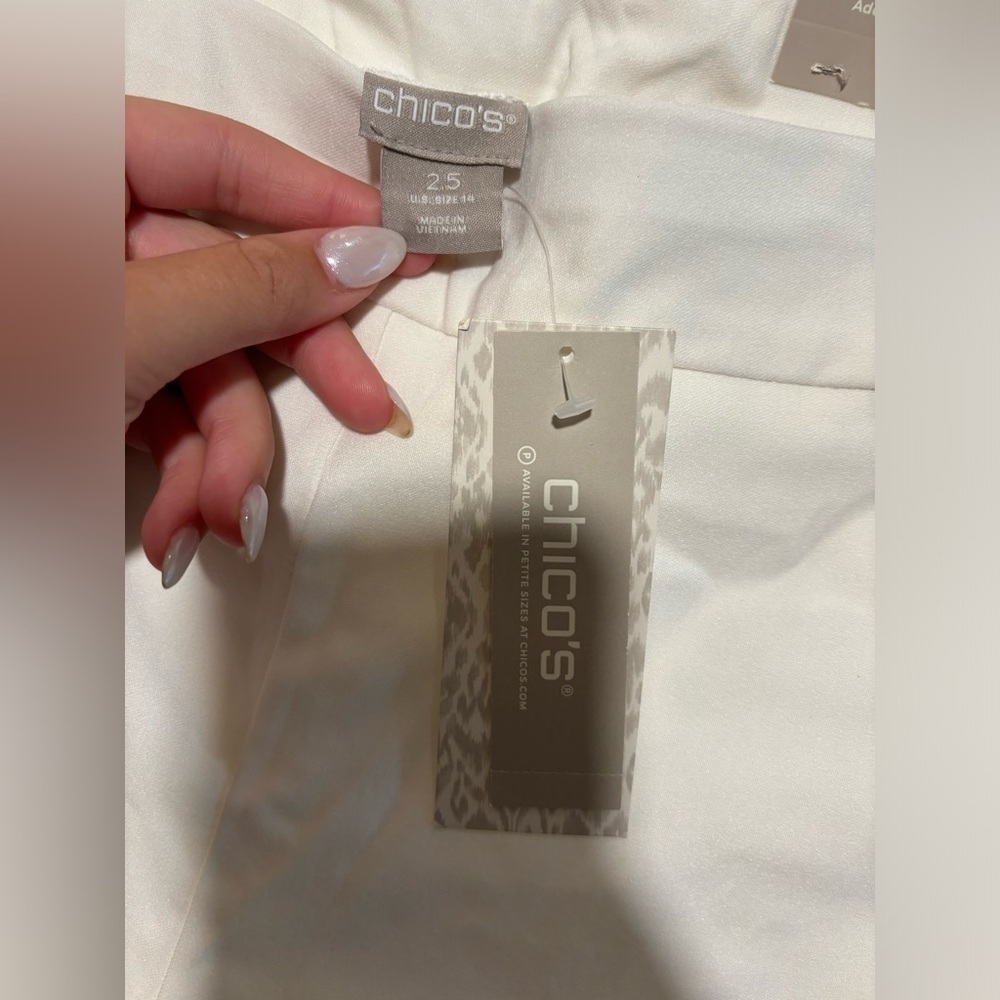 Chicos Slimming Technology Dress pants​​​​​​​​​​​​​​ - Picture 9 of 10